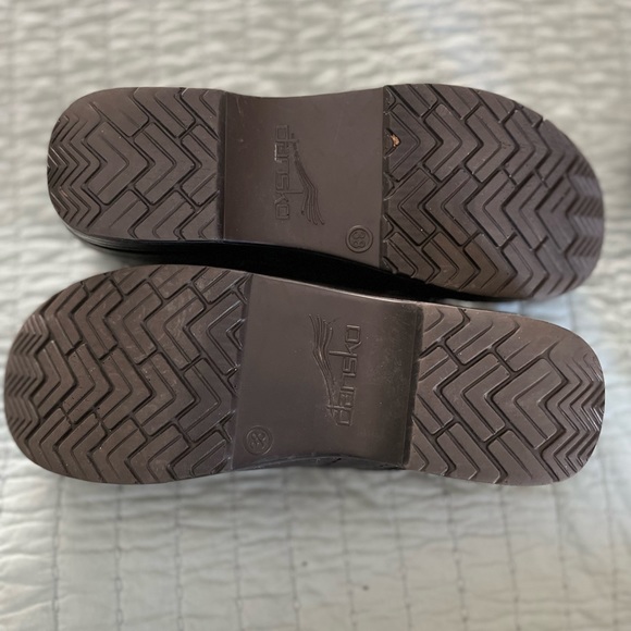 Dansko size 38 brown clogs - Picture 7 of 7